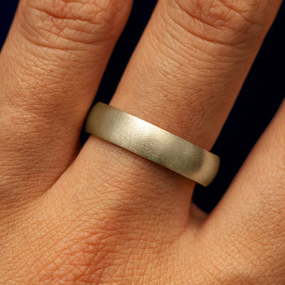 Curvy Matte Band