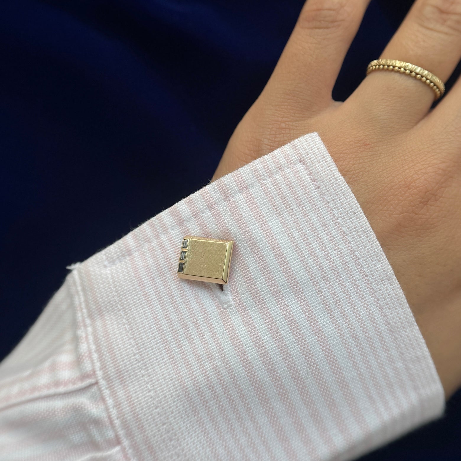 14k Yellow Gold with 4x2mm Baguette Salt-and-pepper Diamonds on one side and Edwardian script Engraved on Other Rectangular Reversible Custom Cufflinks, pair