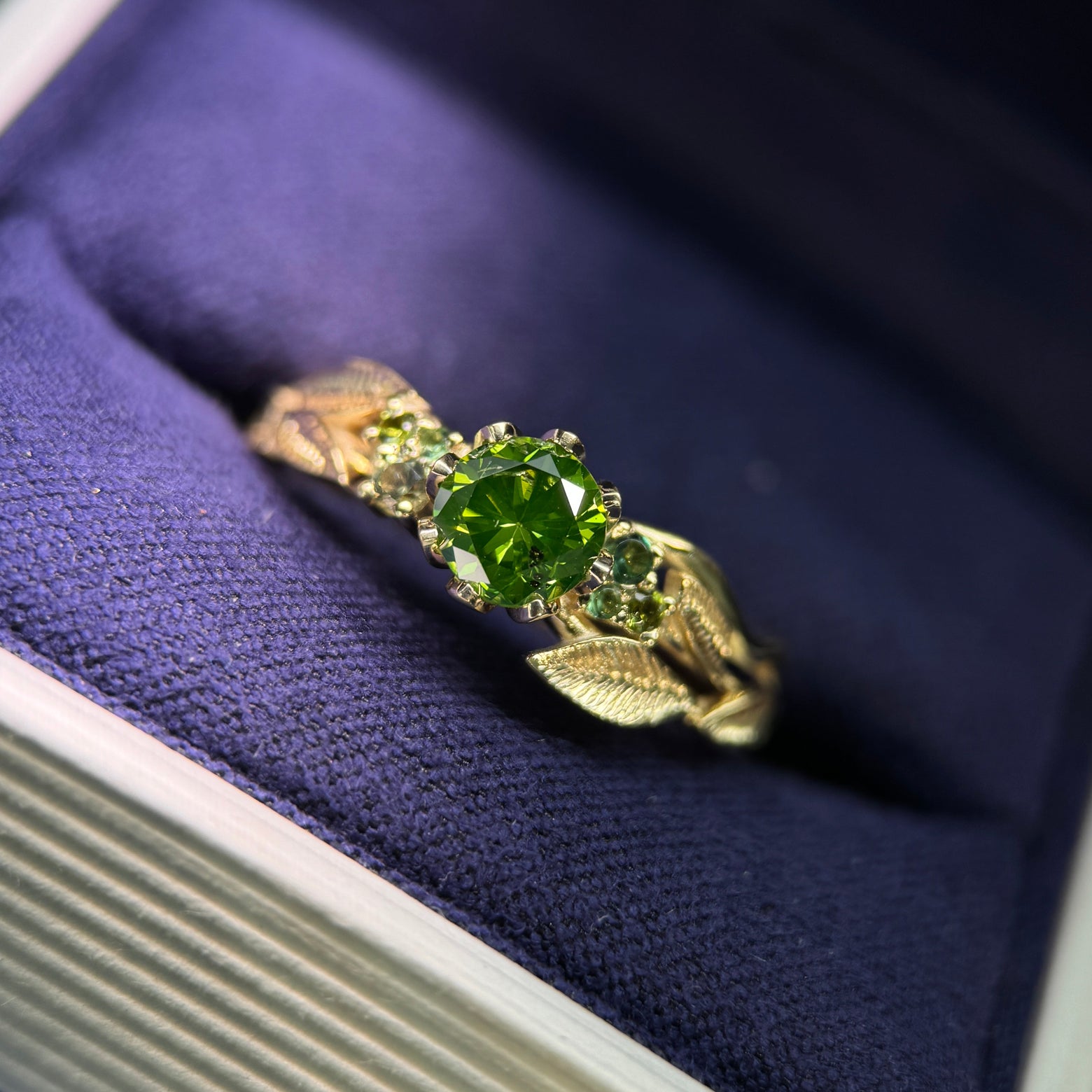 14k Yellow Gold and 0.69ct Round Green Diamond with 6pc Sapphires Cluster Leaves and Vines Custom Ring, size 7