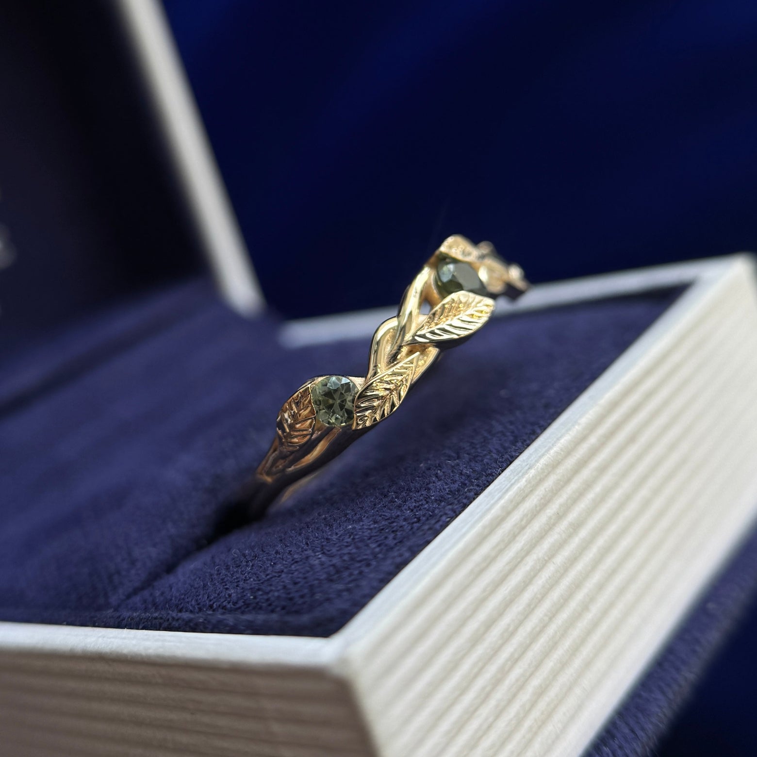 14k Yellow Gold 3pcs Green Sapphires on Leaves and Vines Comfort-fit Band Custom Ring, Size 10.25