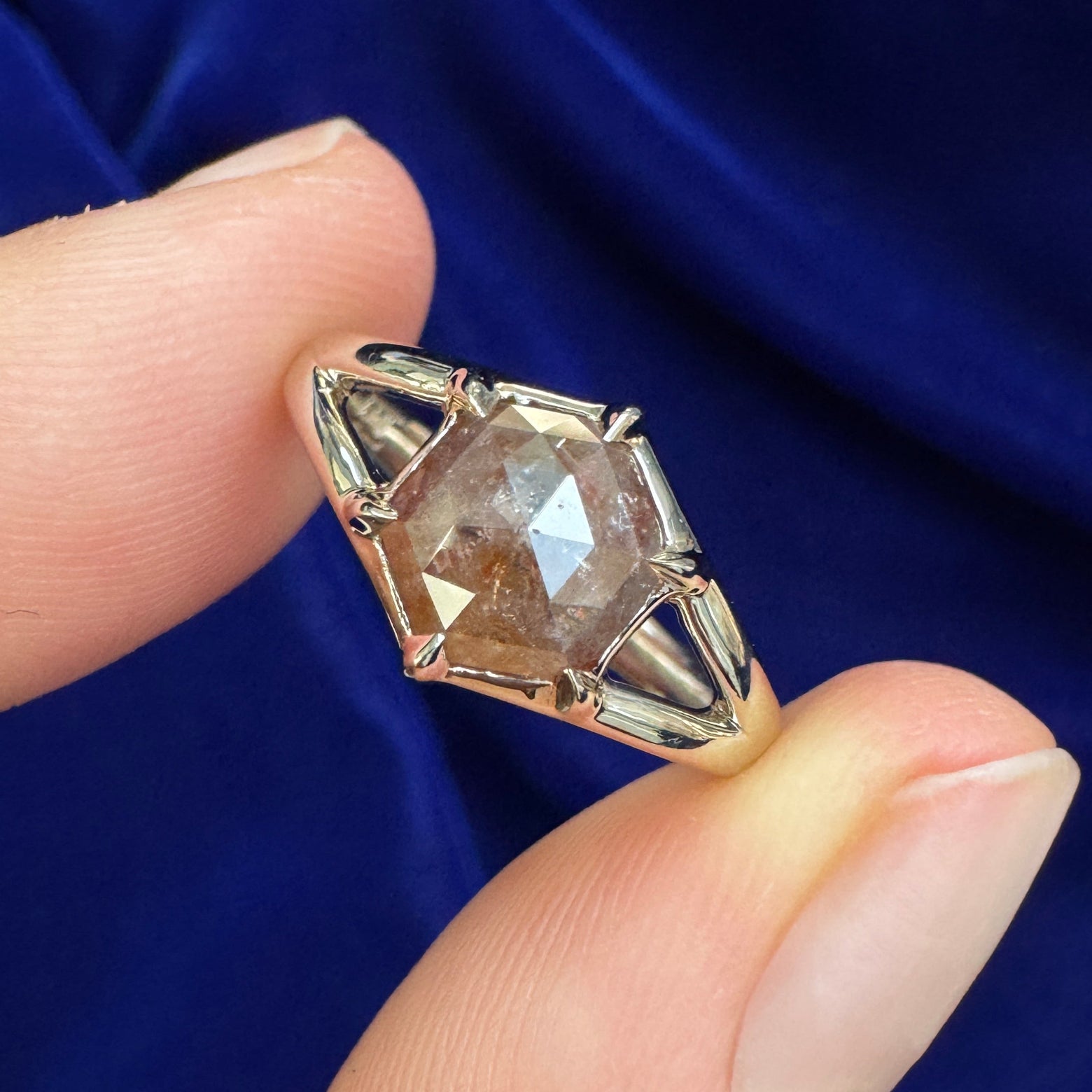 14k Champagne Gold Claw-prongs 1.36ct Hexagon Salt-and-pepper Diamond on Split Shank Band Custom Ring, size 5