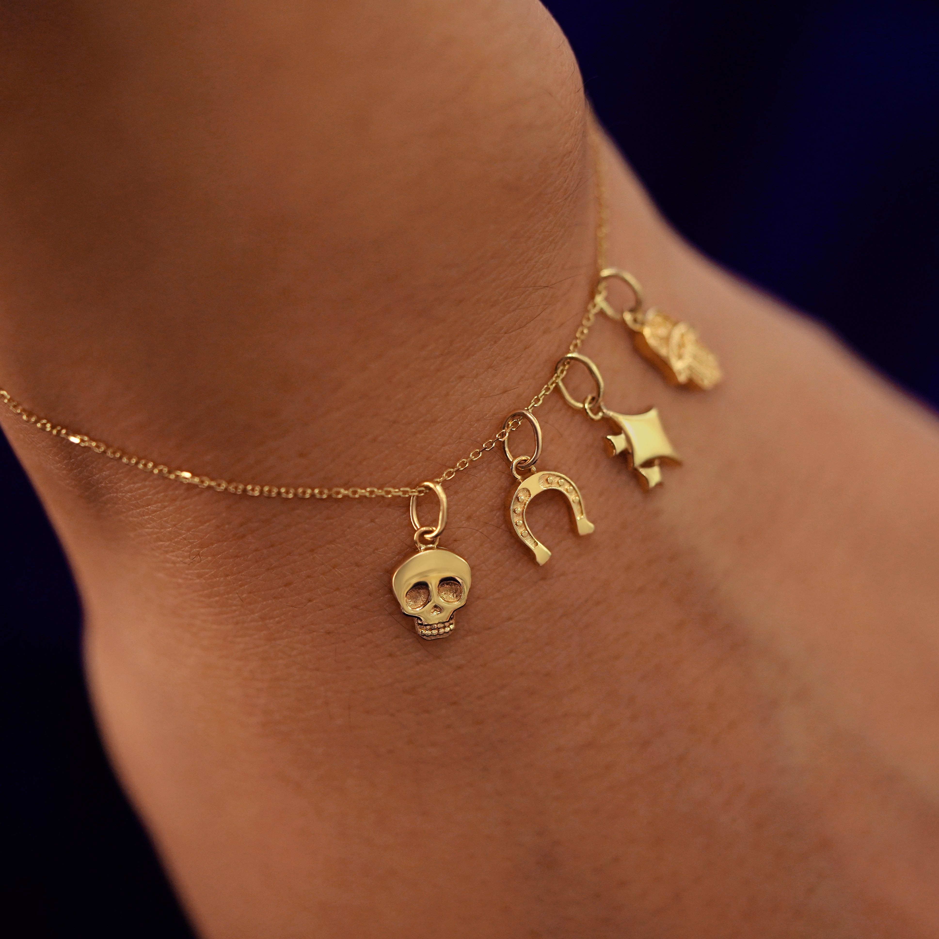 Automic Gold Hamsa Charm | Minimalist Sustainable Fine Jewelry