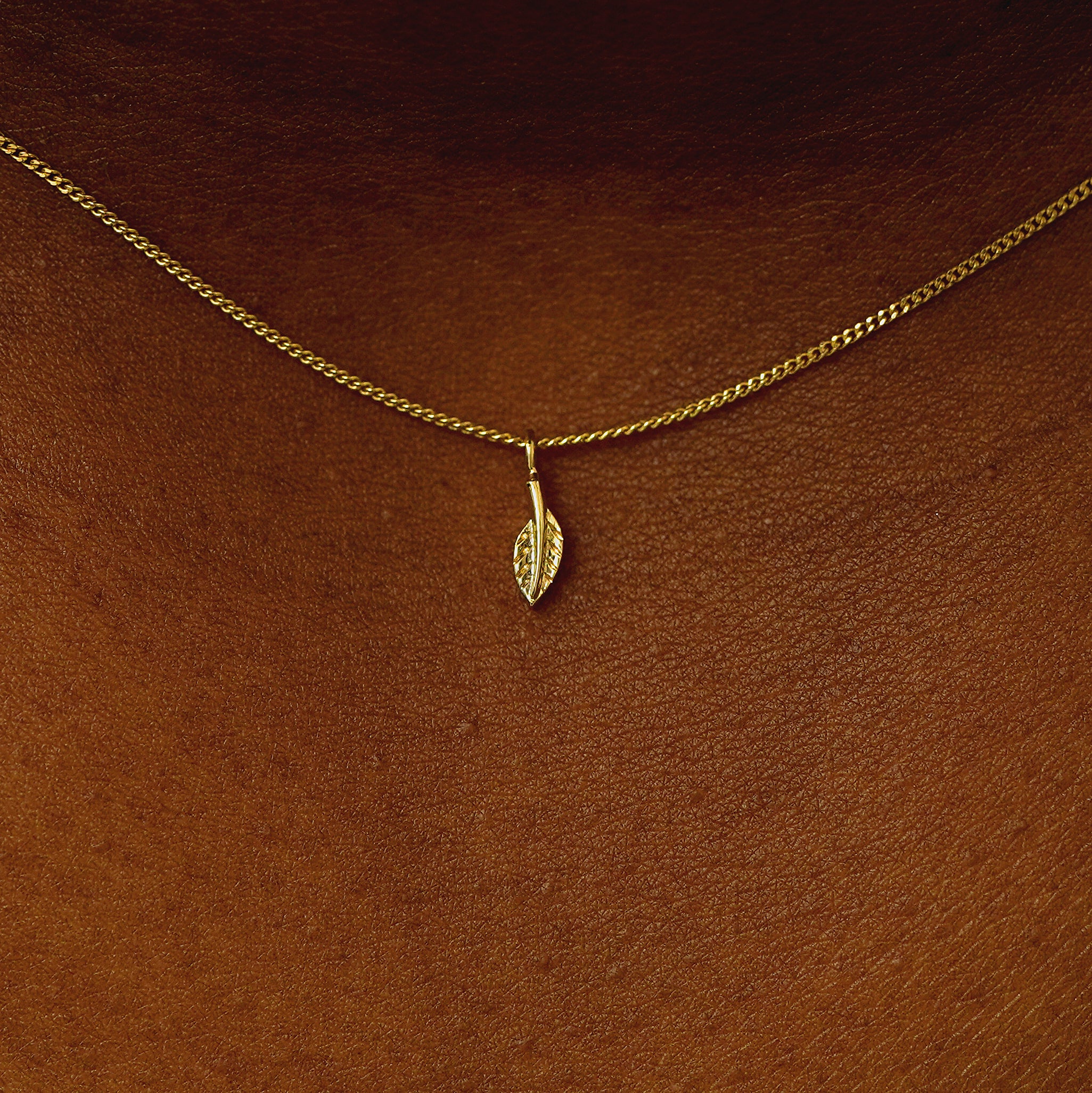 Automic Gold Mini Leaf Necklace | Sustainable Fine Jewelry