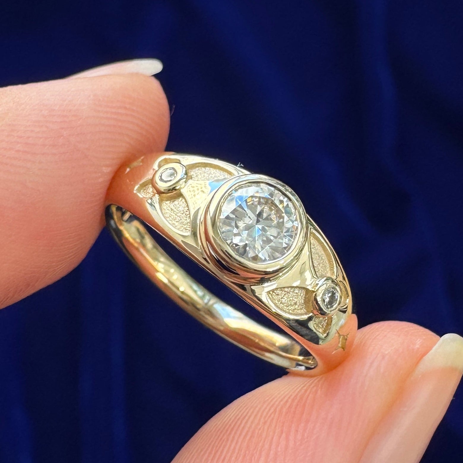 14k gold with Bezel set 5mm Round Moissanite with Fairy and Tiny Moissanites Engraved on Tapered Band Custom Ring, size 6