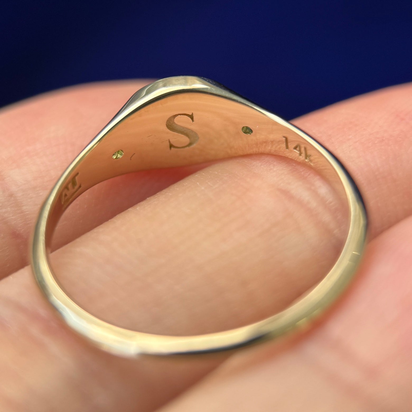 14k Yellow Gold 2pc 2mm Olive Green Sapphires Signet Ring with Custom Engraved letter G on top and S on the inside of the band, Size 9