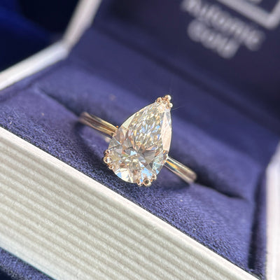 14k Yellow Gold 3ct Pear Lab Diamond Set on Thin Tapered Band with Indented Split Custom Ring, Size 6.5