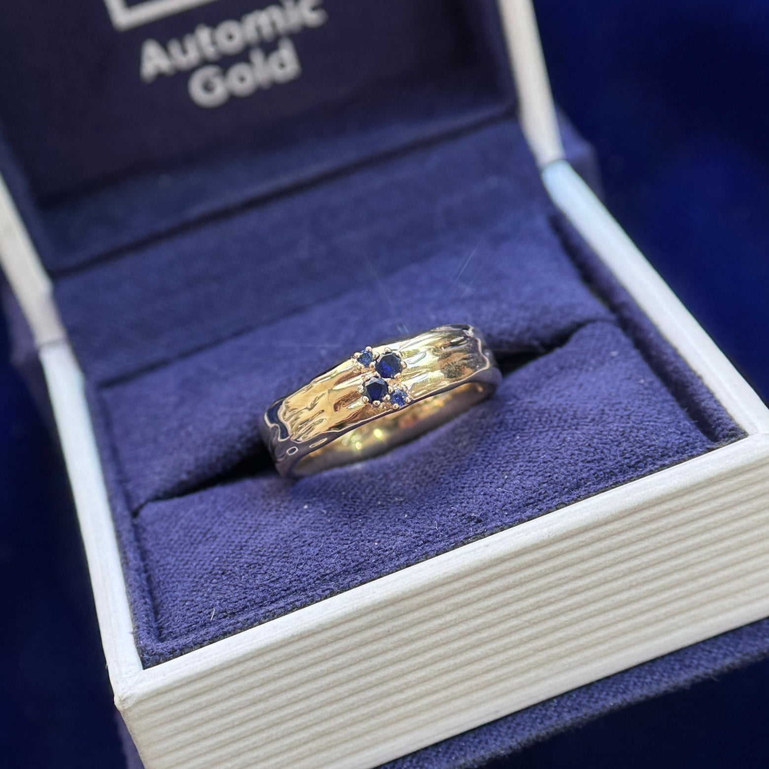 14k Yellow Gold and 4pc Dark Blue Sapphires on Two Rivers Come Together Wavy 5mm Band Custom Ring, size 4.75