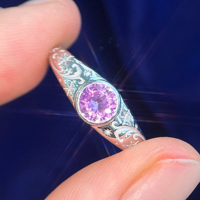 14k White Gold 0.72ct 5.5mm Sapphire & Snowflakes Engraved 3mm Band Custom Ring, size 8