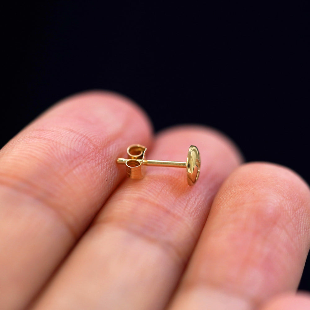 Automic Gold Screw Earring Minimalist Sustainable Fine Jewelry