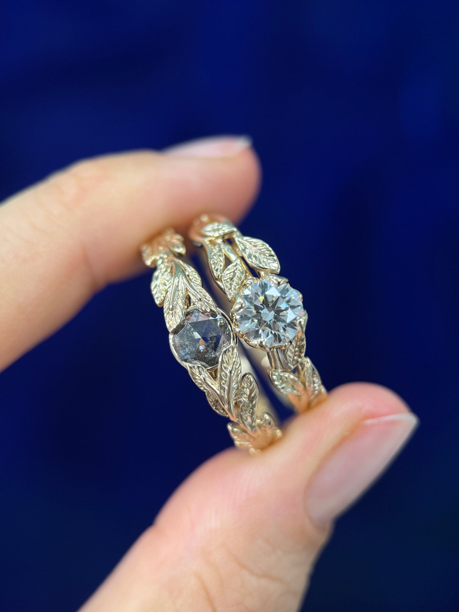 14k Yellow Gold & 0.80ct Round Rose-cut Salt-and-pepper Diamond set in Leaves Band Custom Ring, size 13