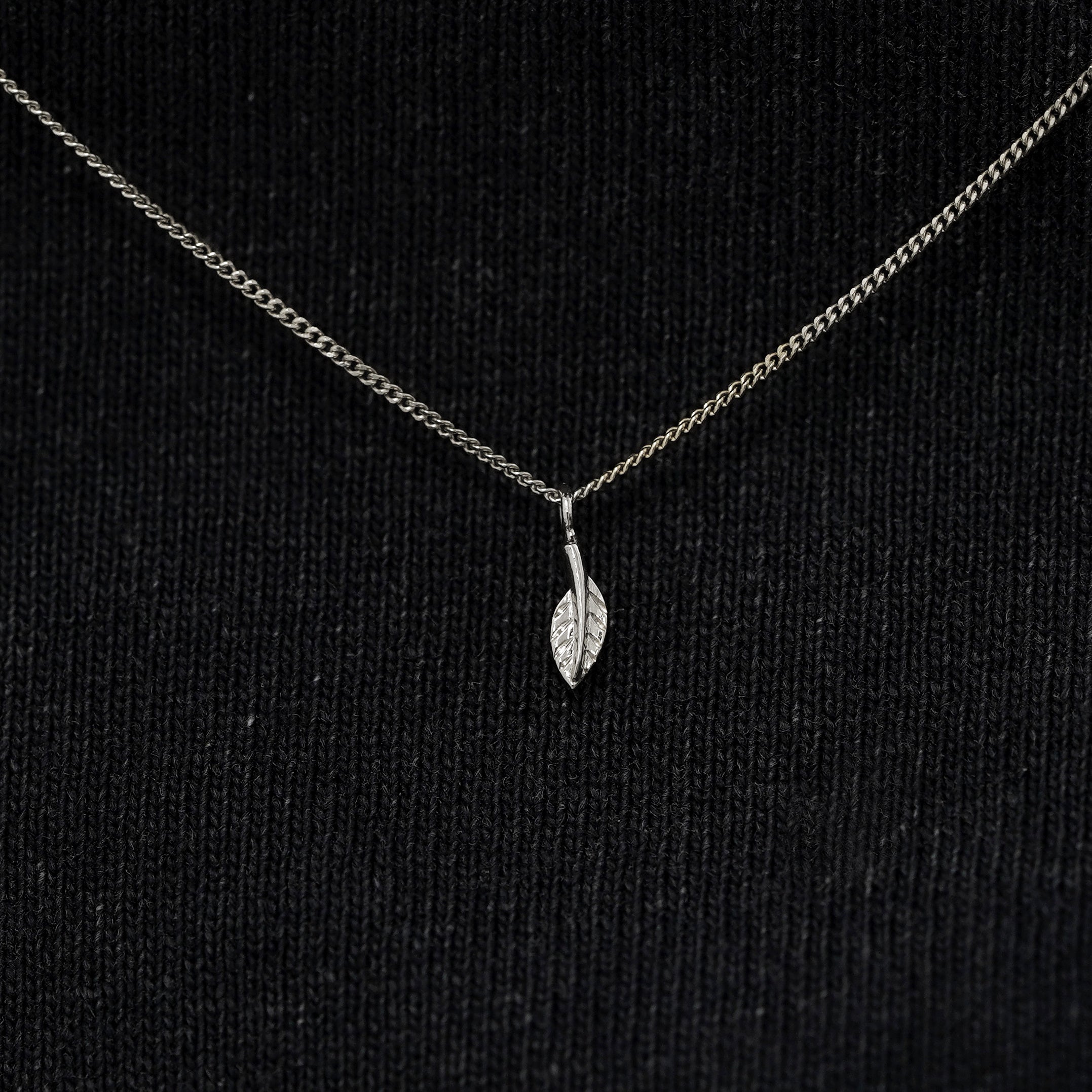 Automic Gold Mini Leaf Necklace | Sustainable Fine Jewelry