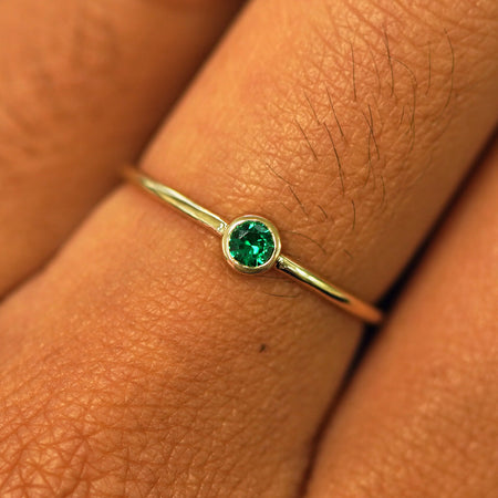 Automic Gold Emerald Ring Minimalist Sustainable Fine Jewelry