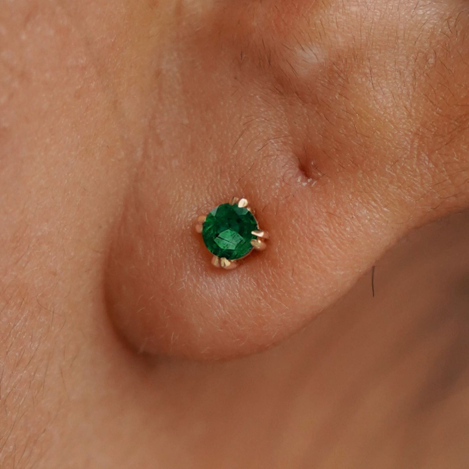 Automic Gold Emerald Stud Minimalist Sustainable Fine Jewelry
