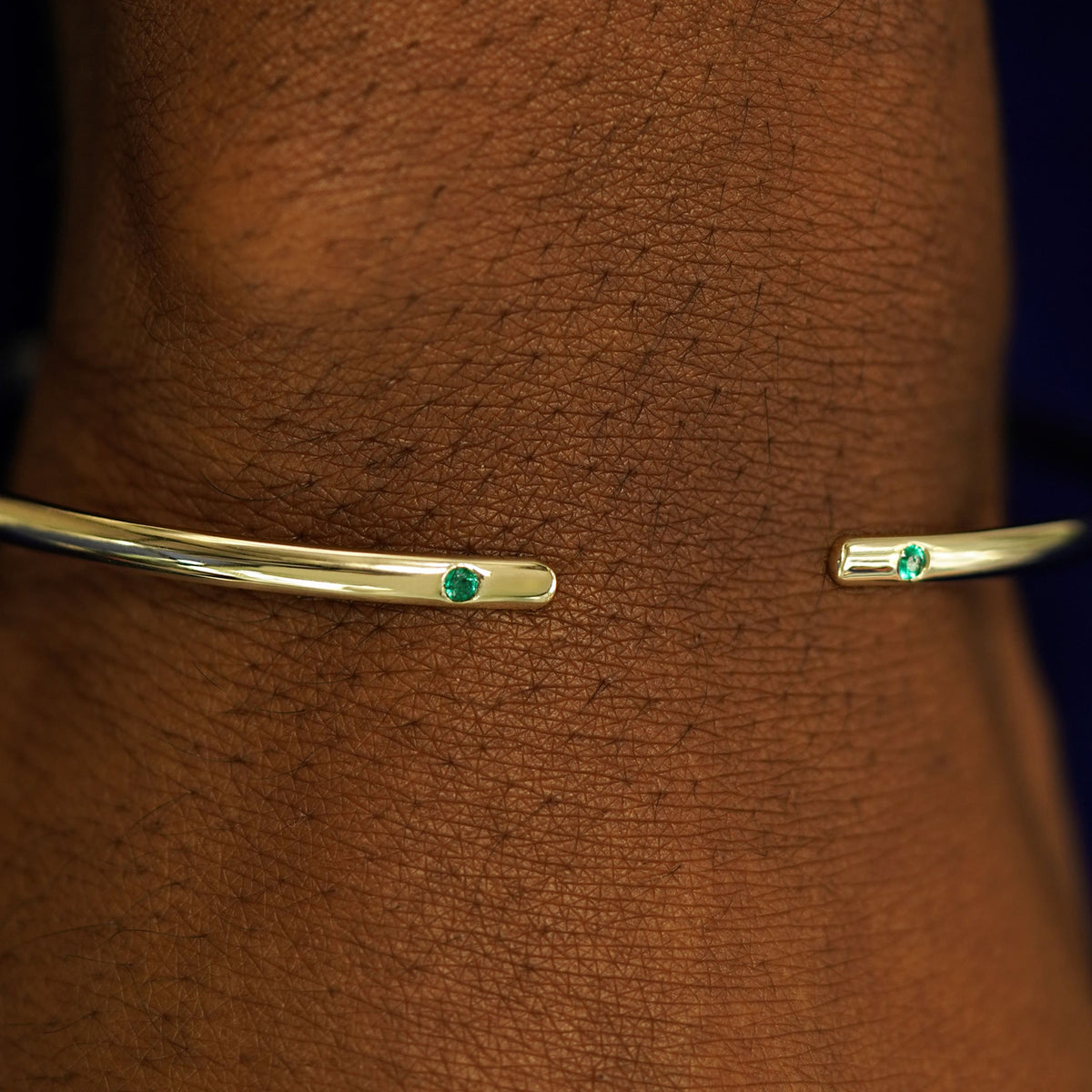 5mm Comfort Fit Plain Bangle Bracelet In Real 10K Yellow Gold - 7 Inch, Shiny Finish