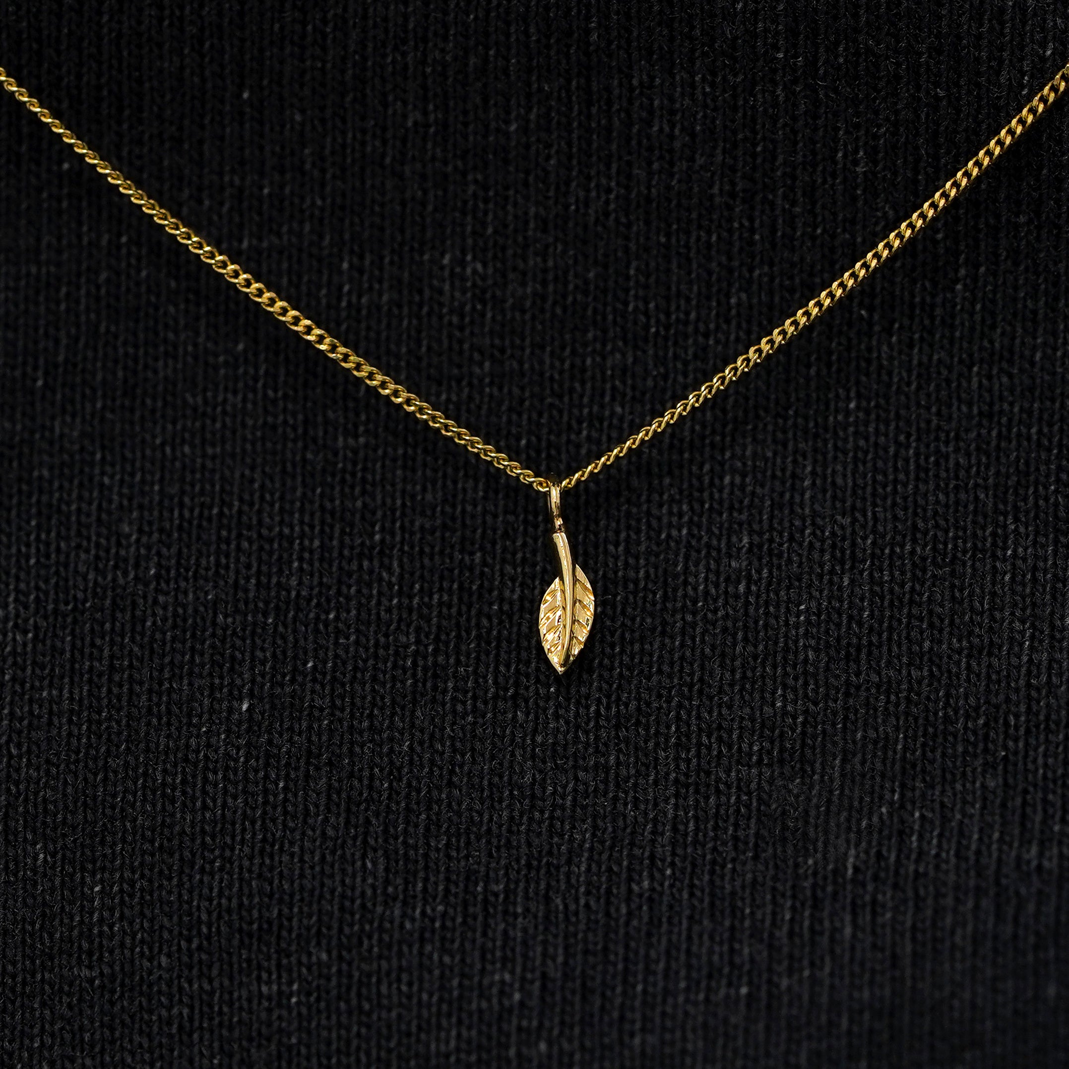 Automic Gold Mini Leaf Necklace | Sustainable Fine Jewelry
