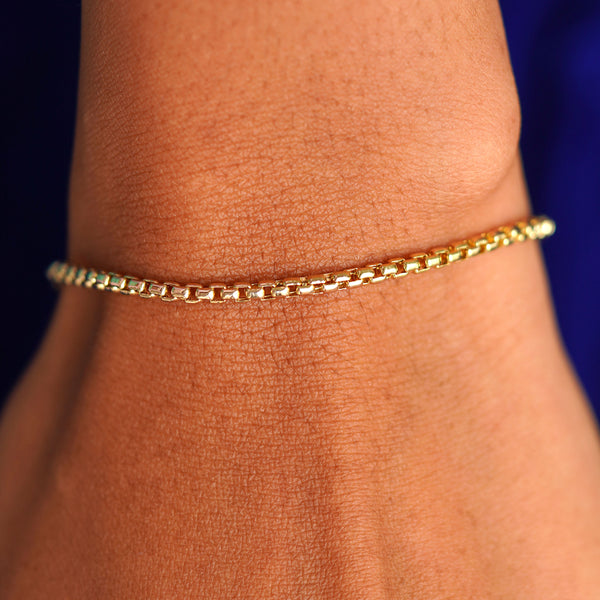 yellow-gold-round-box-chain-